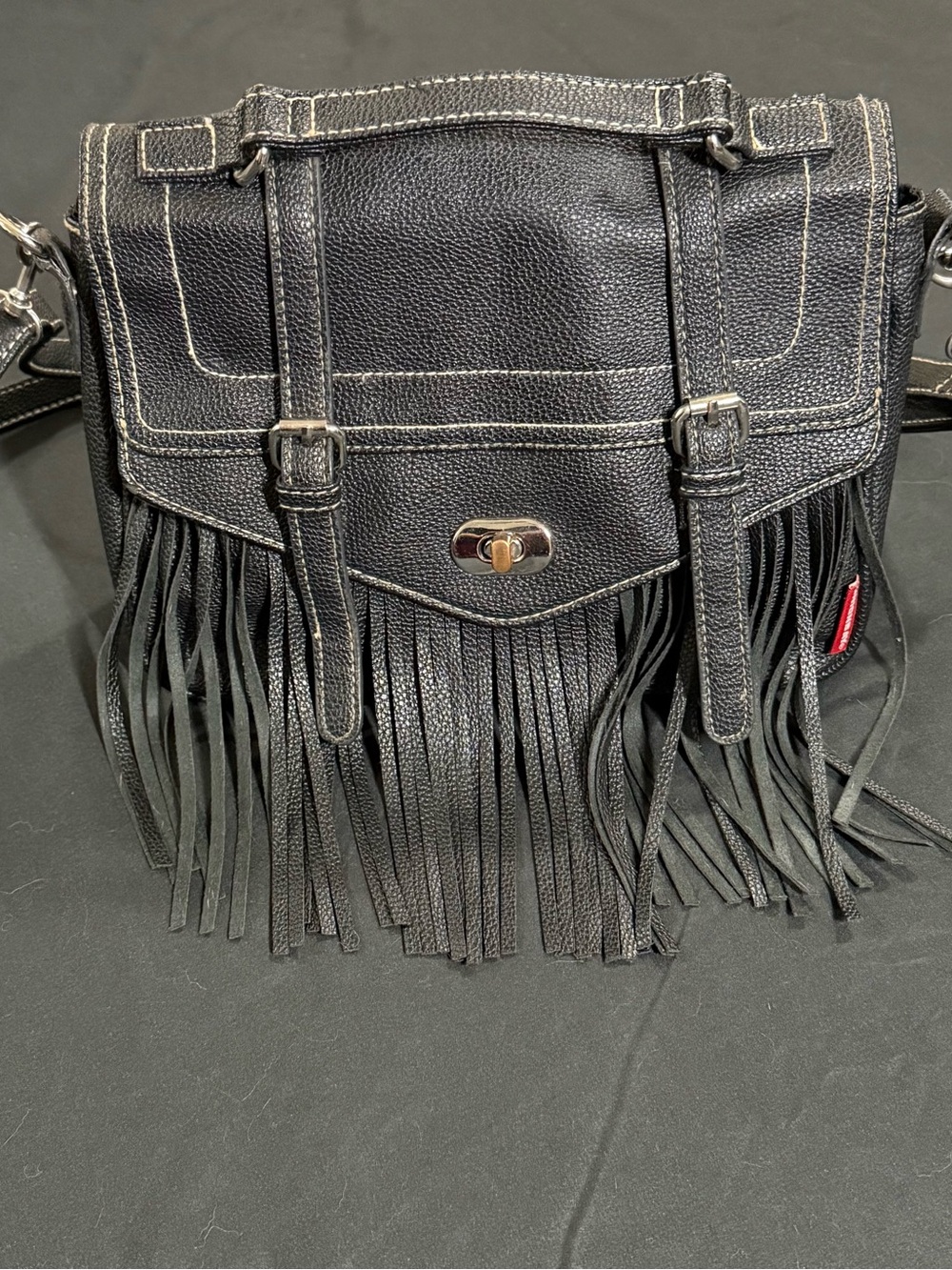 UNIONBAY Vintage Black Fringe Crossbody Bag with Turn-Lock